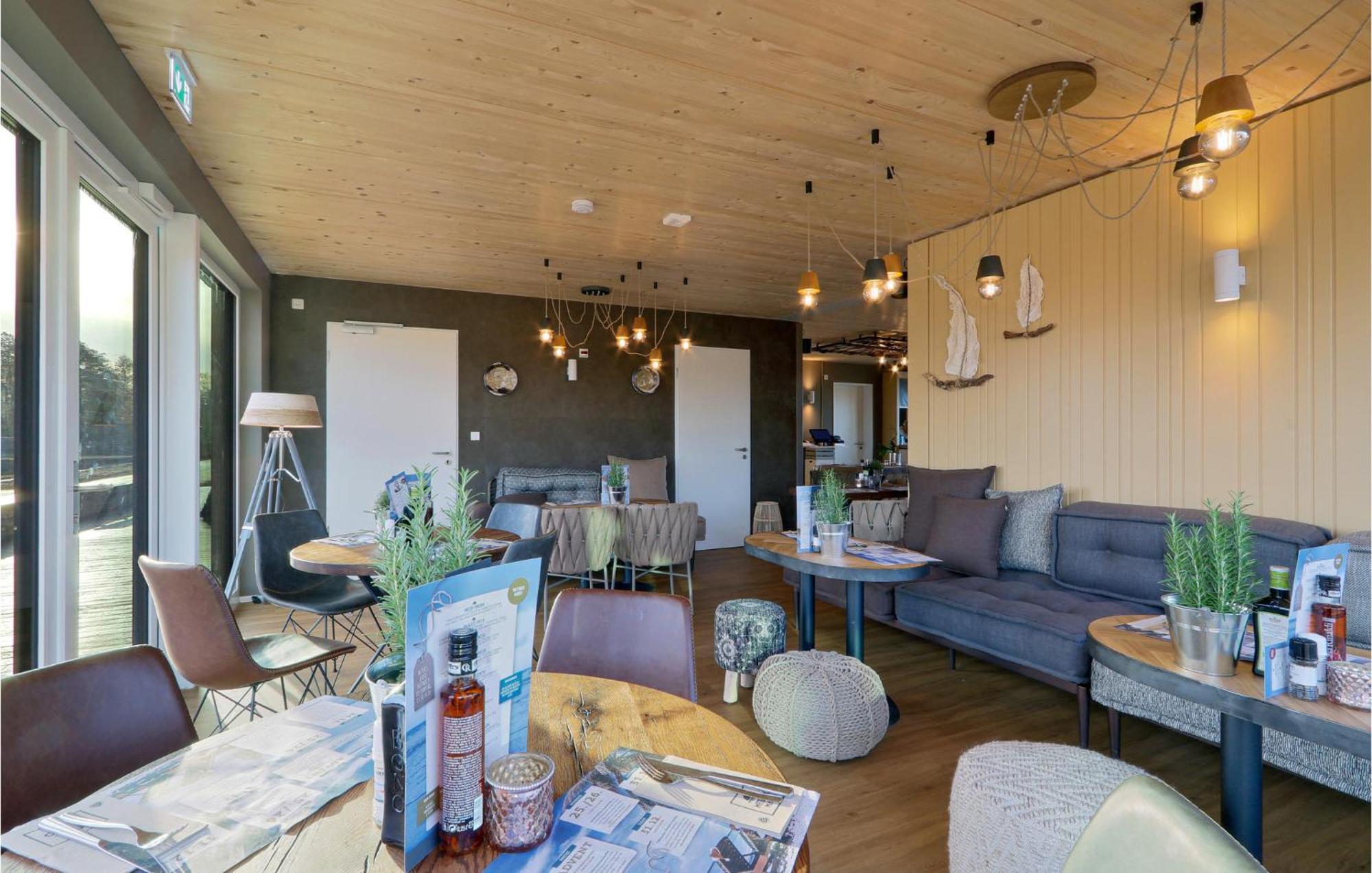 Beach Front Home In Lembruch-Duemmer See With Wifi Exterior foto