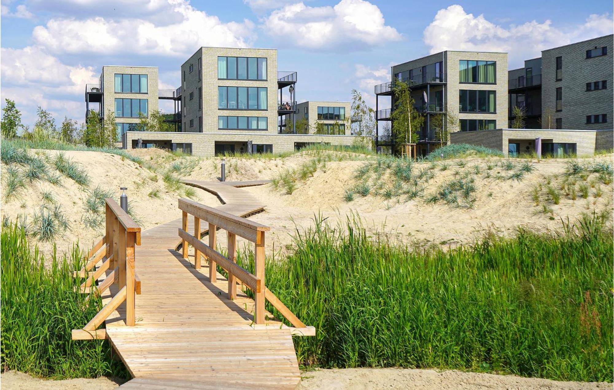 Beach Front Home In Lembruch-Duemmer See With Wifi Exterior foto